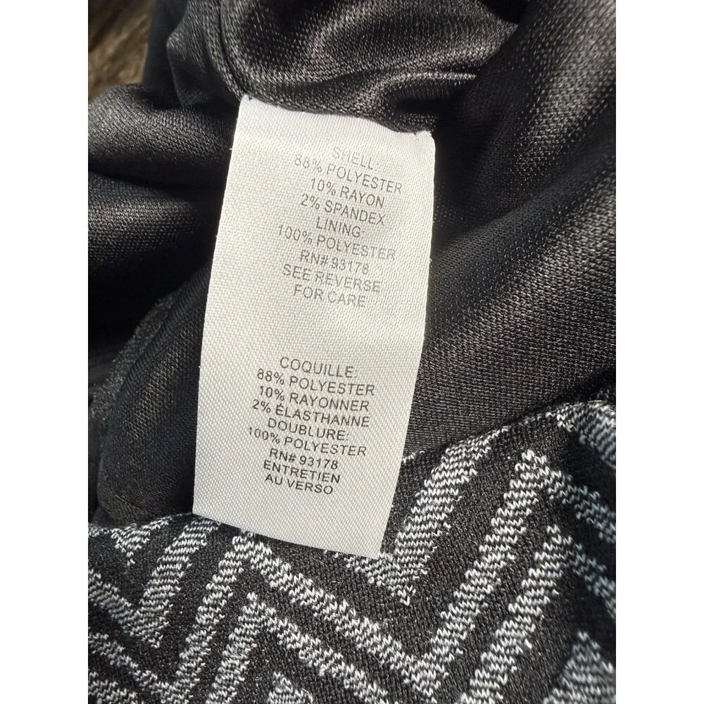 T Tahari Women's sleeveless belted Jumpsuit Black Chevron print NWT Size XS - Picture 11 of 14